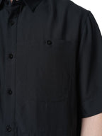 men-tree-shortsleeve-black-brusttasche