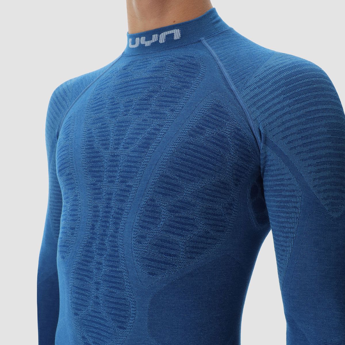 uyn-biomorph-thermoshirt-herren-blau-nahaufnahme