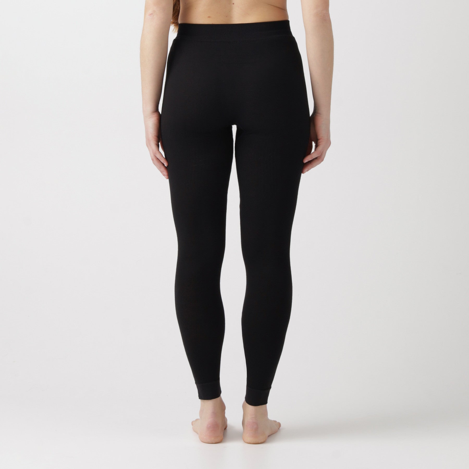 uyn-energyon-thermohose-damen-schwarz-rückansicht