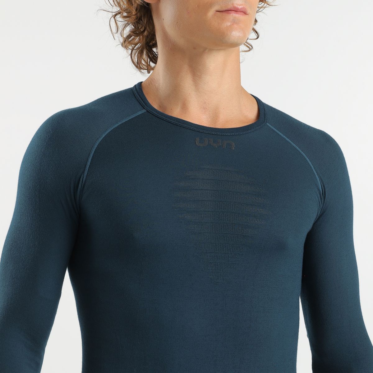 uyn-energyon-thermoshirt-herren-blau-nahaufnahme