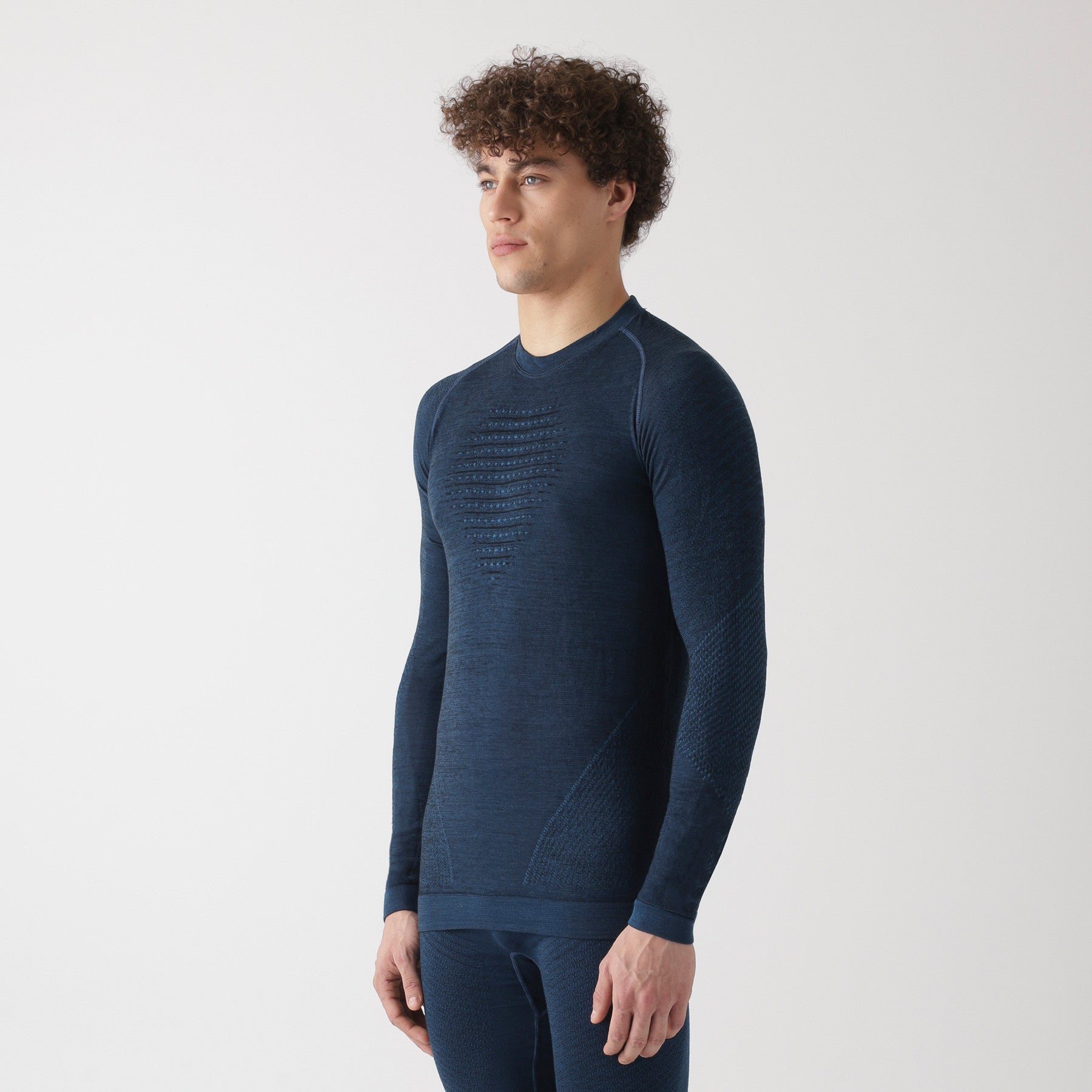uyn-fusyon-thermoshirt-blau-seitenansicht