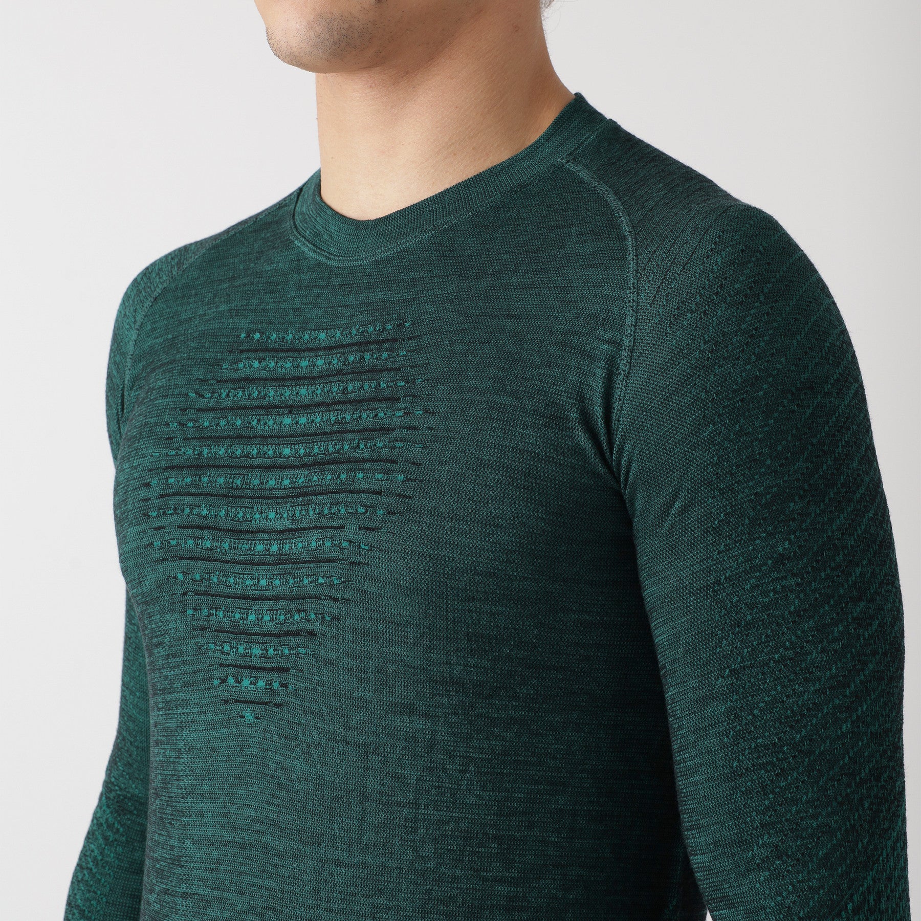uyn-fusyon-thermoshirt-dunkelgrün-nahaufnahme