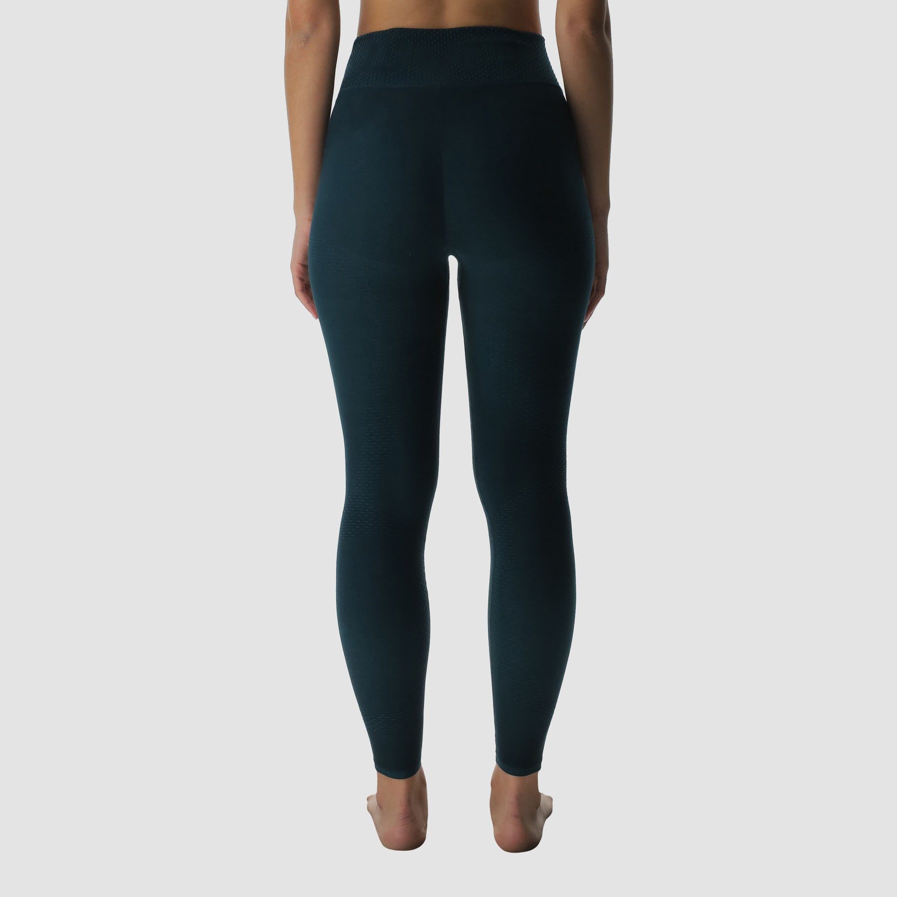 uyn-rock-fit-leggins-dunkelblau-rückansicht