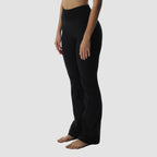 uyn-rock-fit-leggins-flared-schwarz-seitenansicht