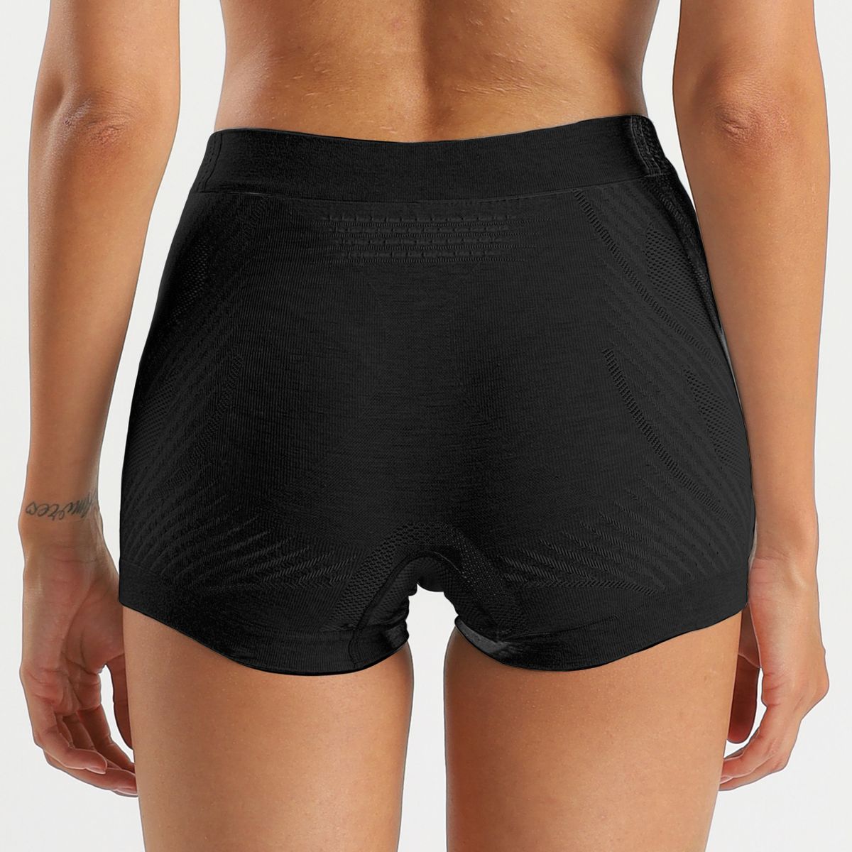 uyn-shorts-damen-schwarz-rückansicht