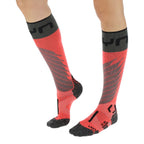uyn-ski-merino-socken-damen-pink-modellansicht