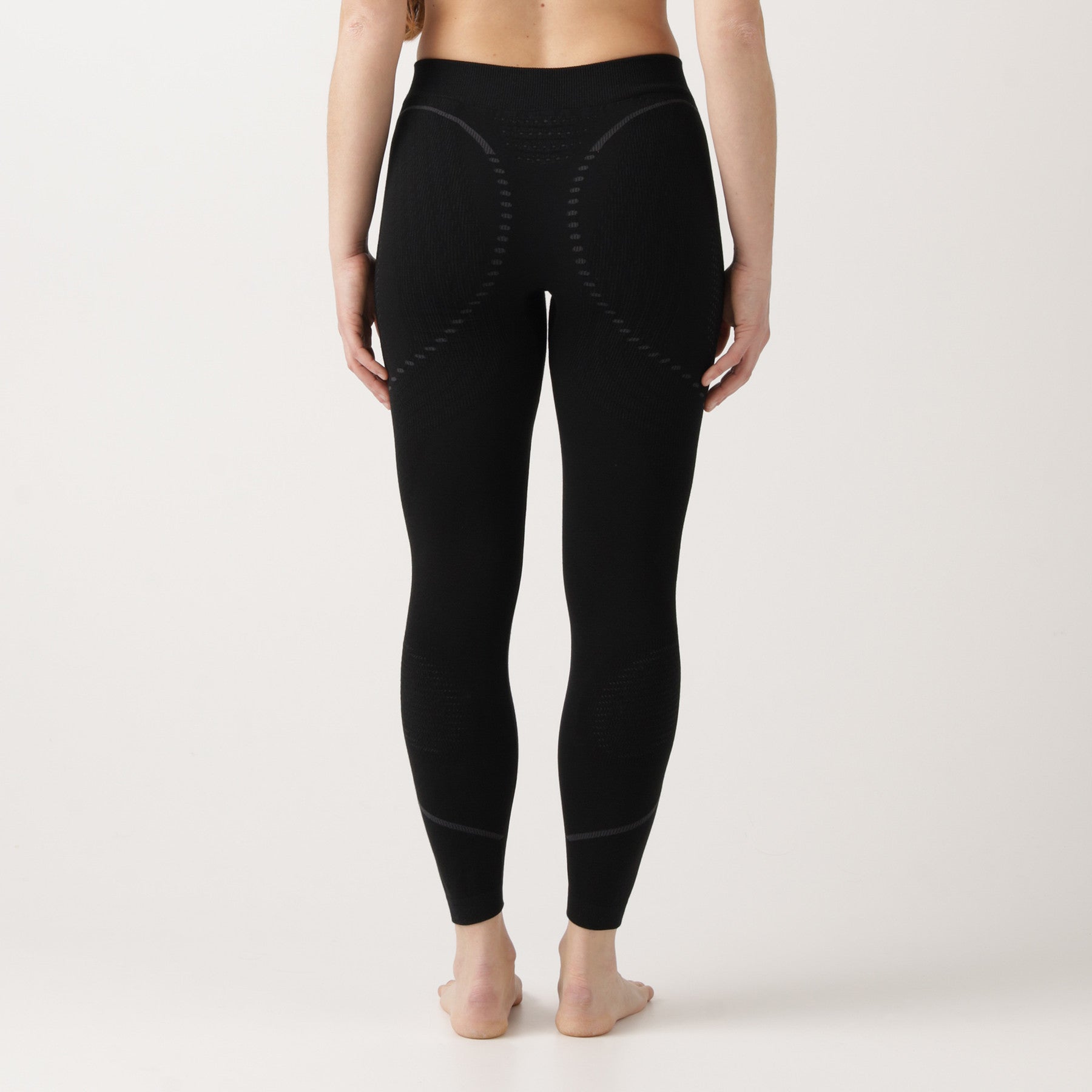 uyn-thermohose-damen-schwarz-rückansicht