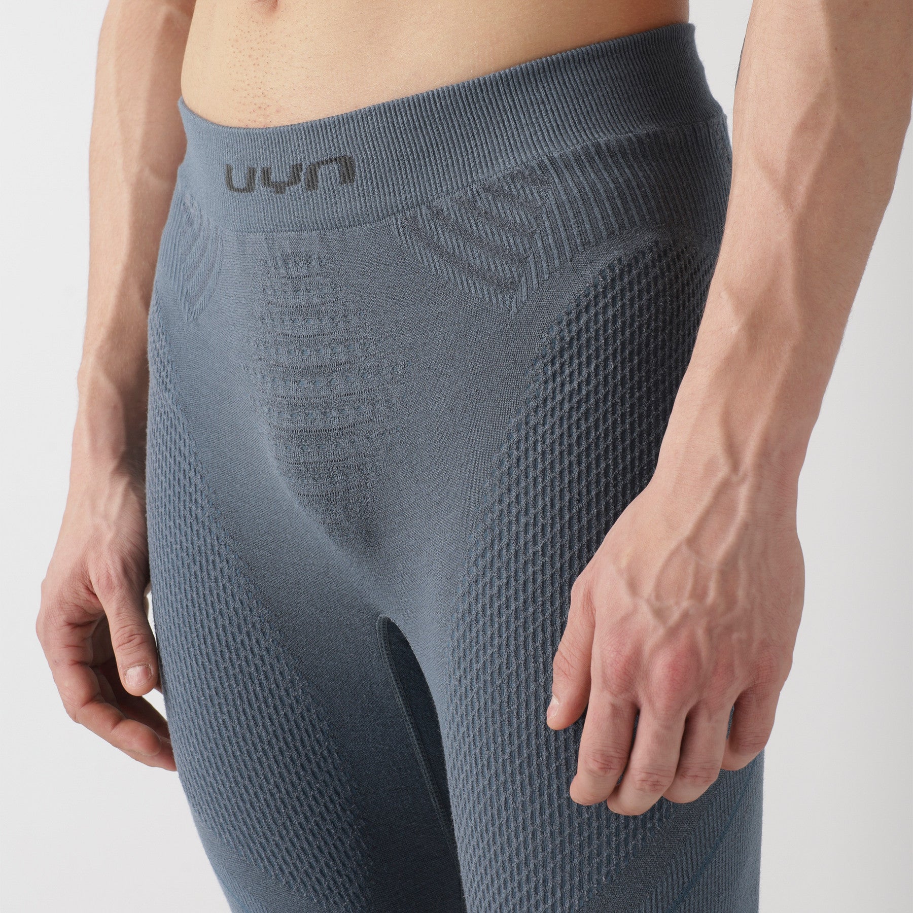 uyn-thermohose-herren-grau-nahaufnahme