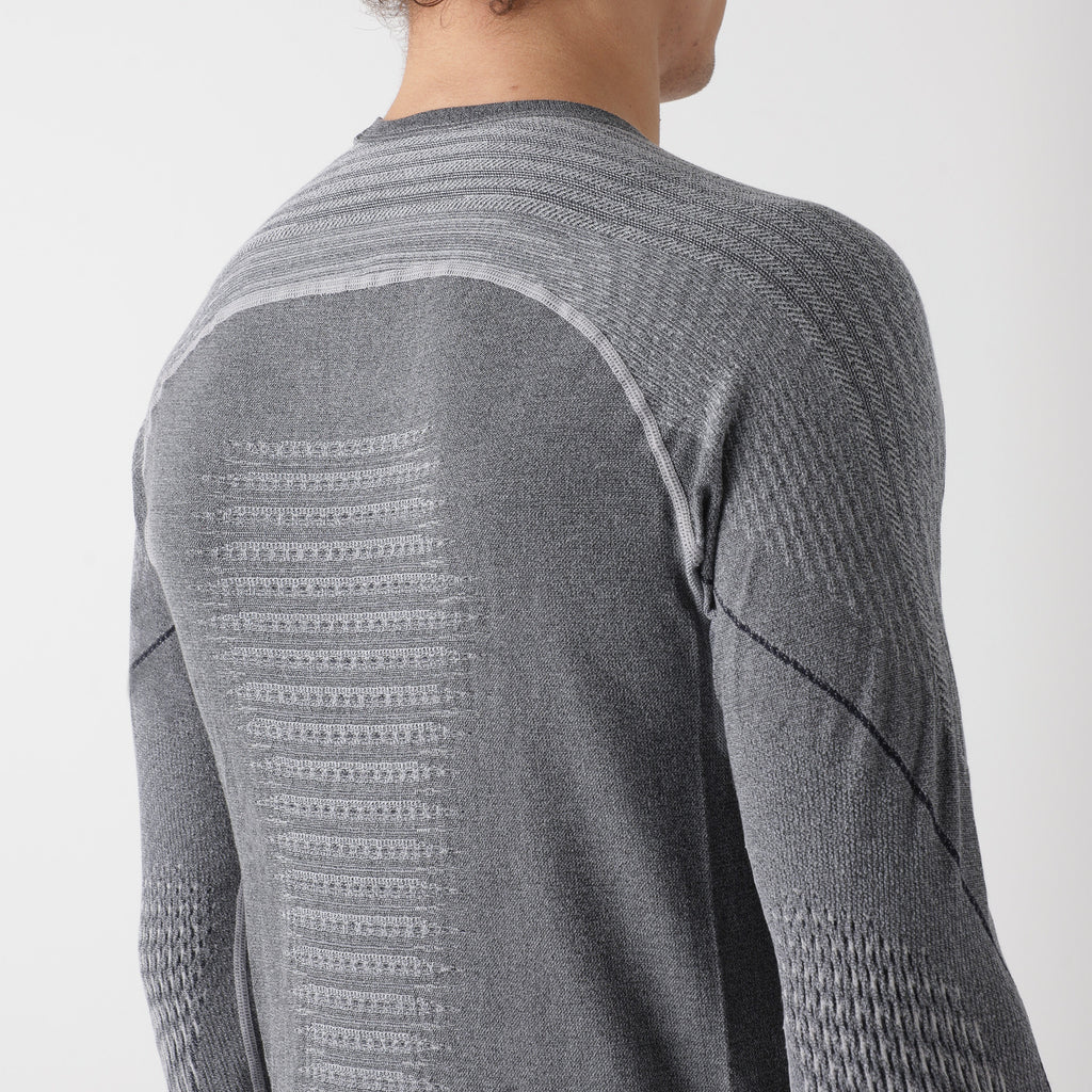 uyn-thermoshirt-herren-hellgrau-nahaufnahme-rücken