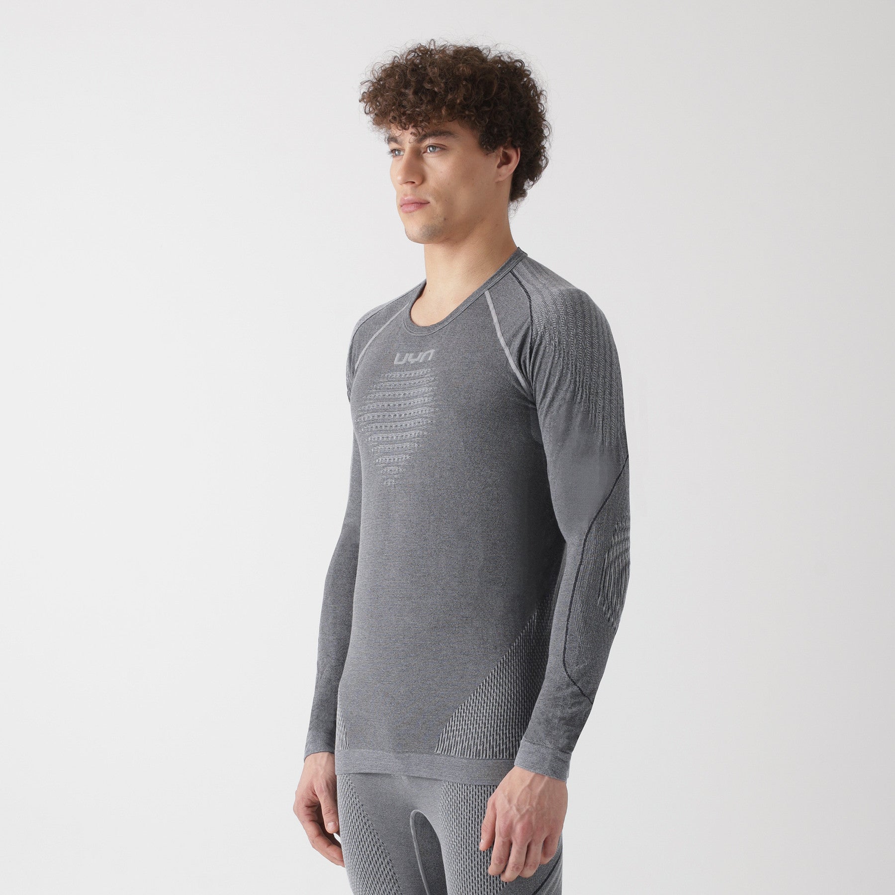 uyn-thermoshirt-herren-hellgrau-seitenansicht