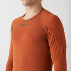 uyn-thermoshirt-herren-orange-nahaufnahme