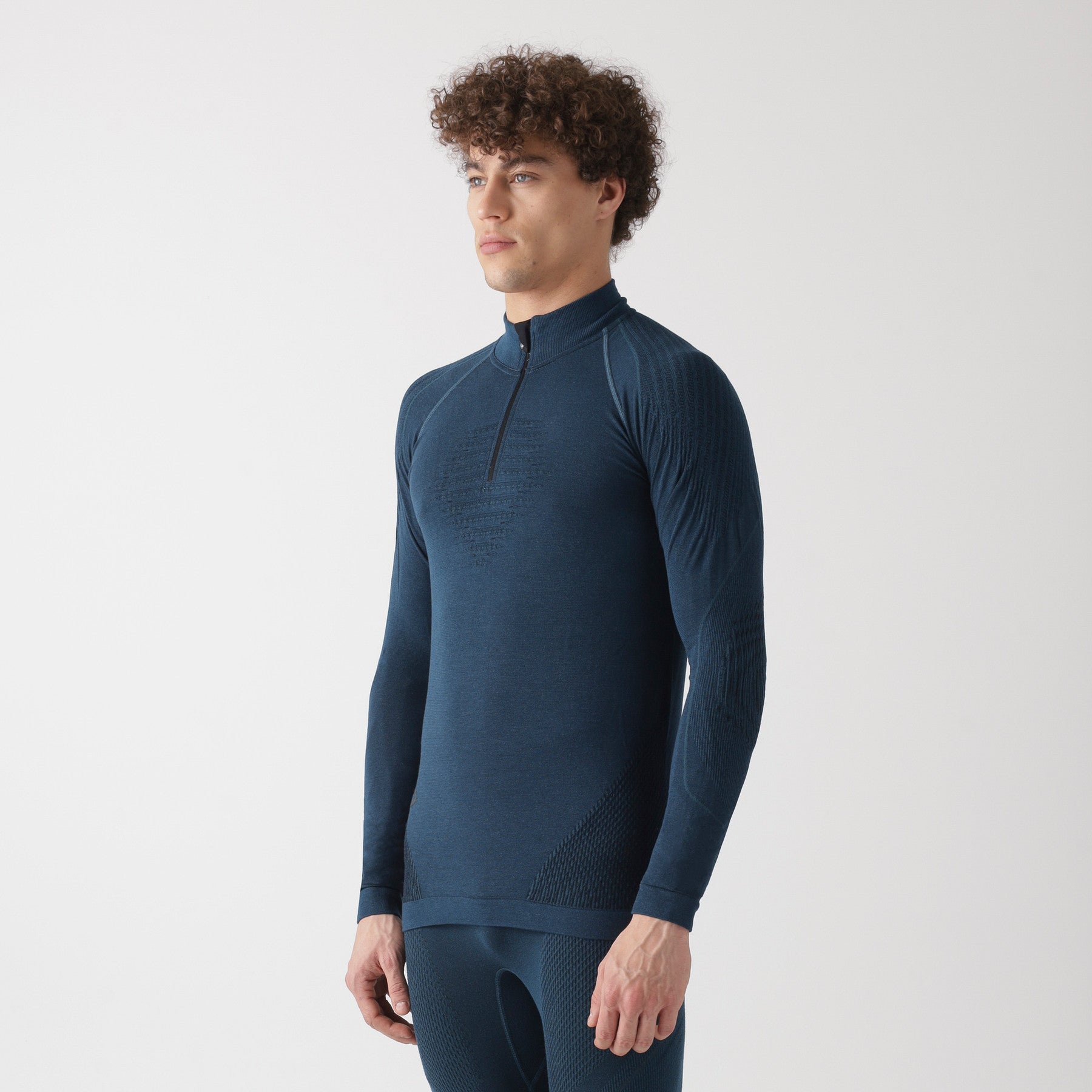 uyn-thermoshirt-zip-herren-blau-seitenansicht